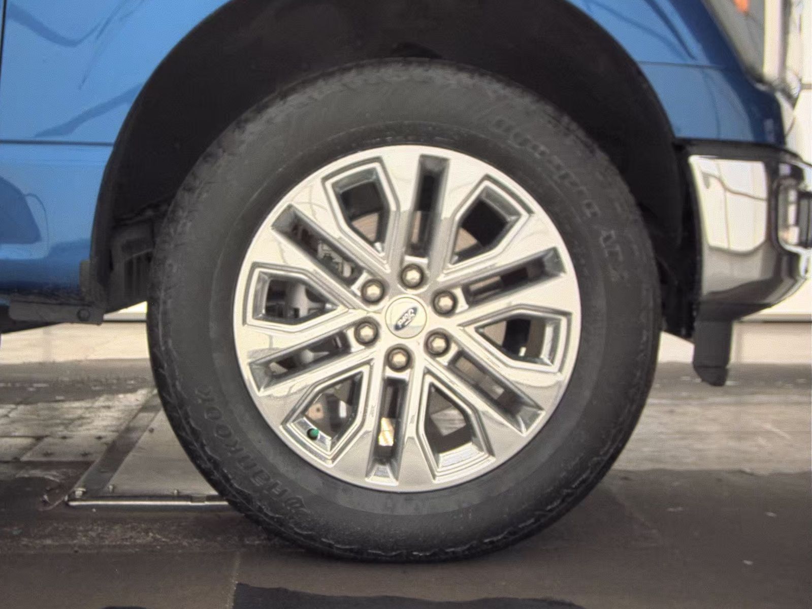 2024 Ford F-150 Lariat AWD