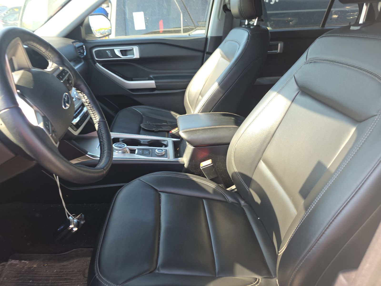 FORD EXPLORER - 8
