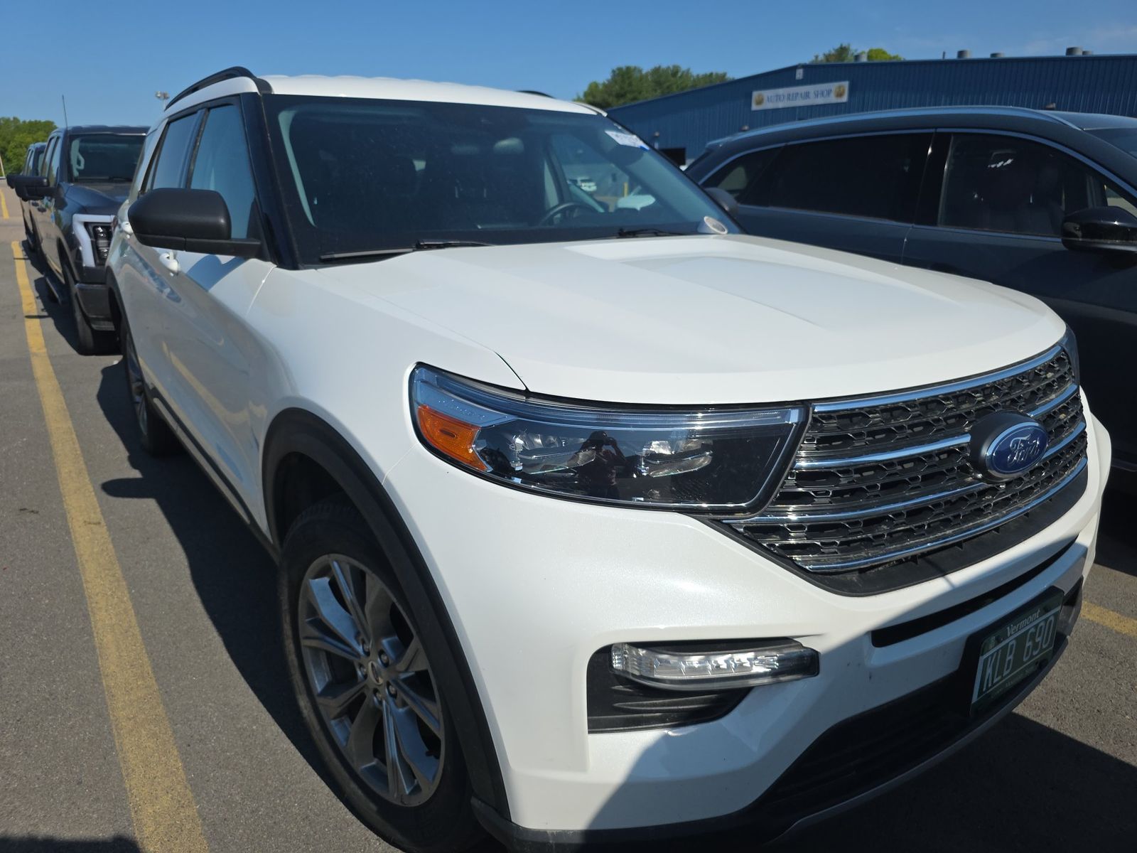 FORD EXPLORER - 4