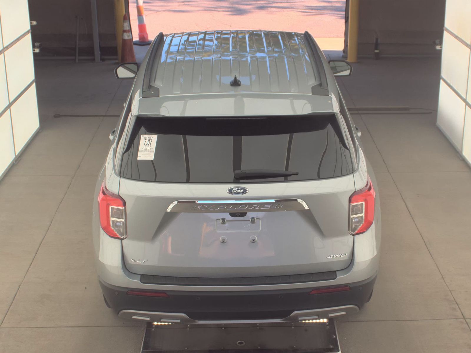 FORD EXPLORER - 7