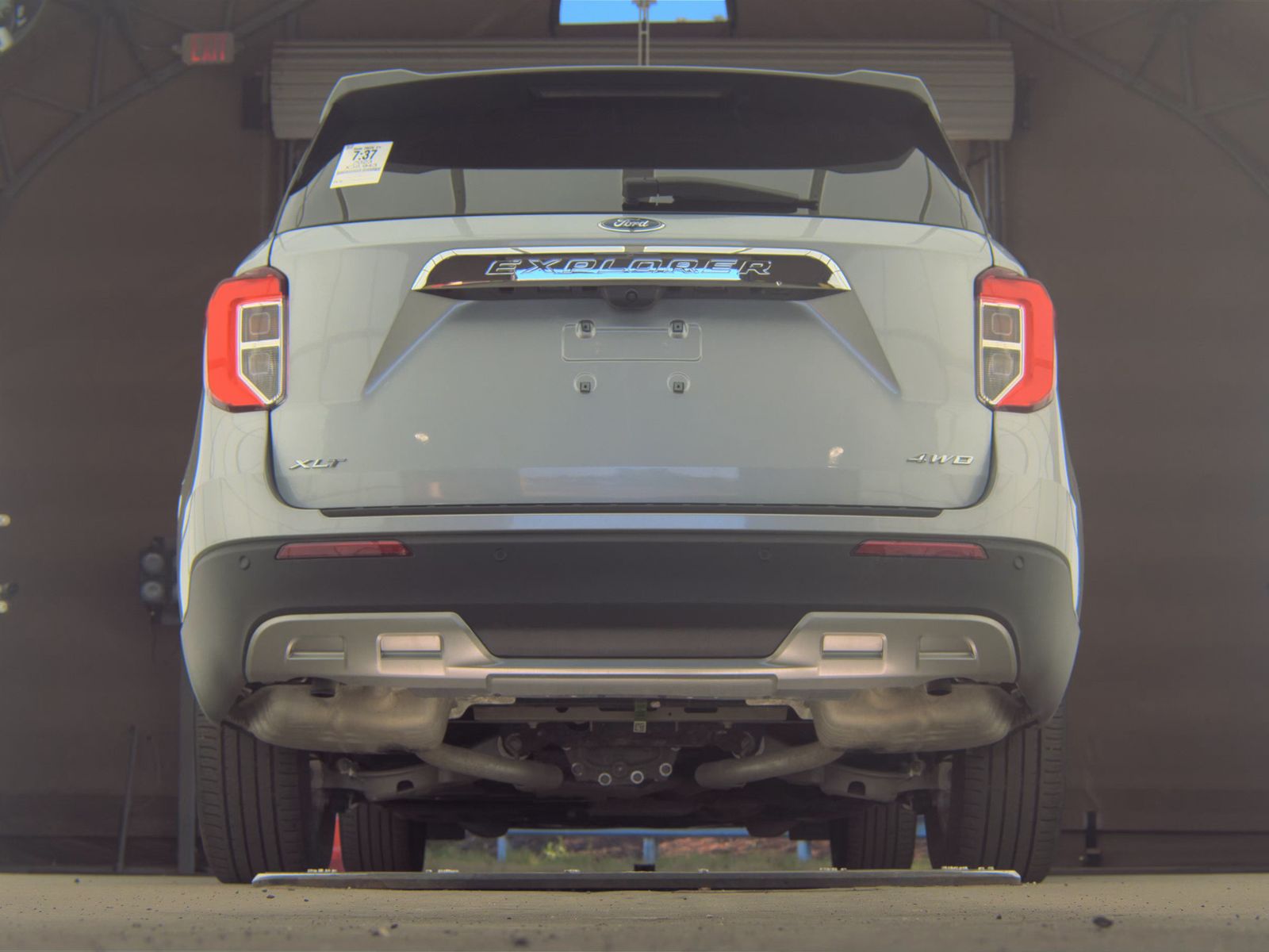 FORD EXPLORER - 8