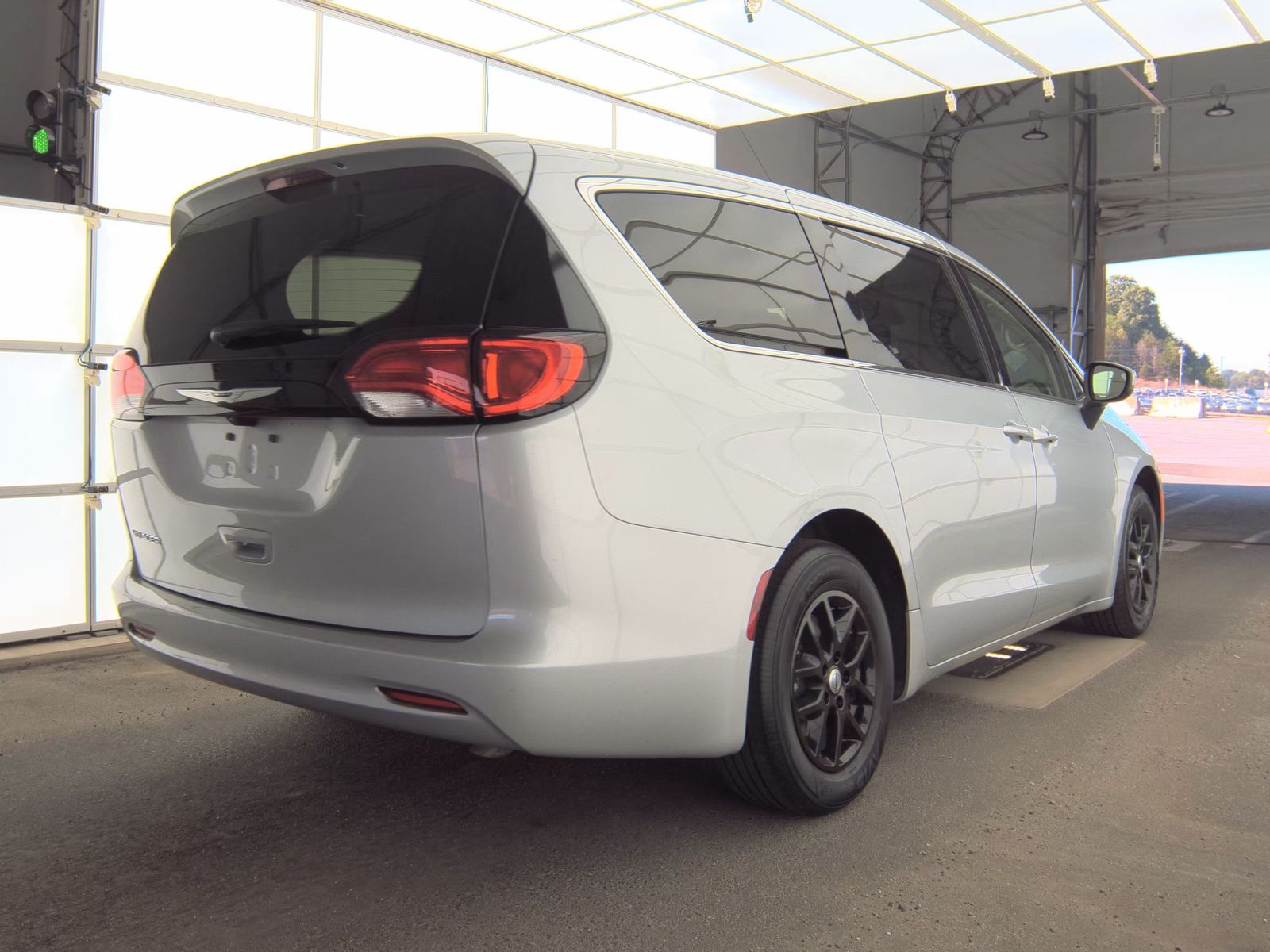 CHRYSLER VOYAGER - 6