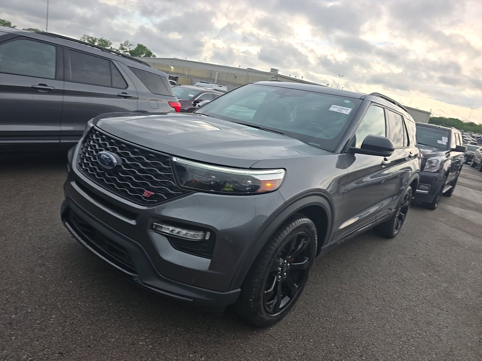 FORD EXPLORER - 1