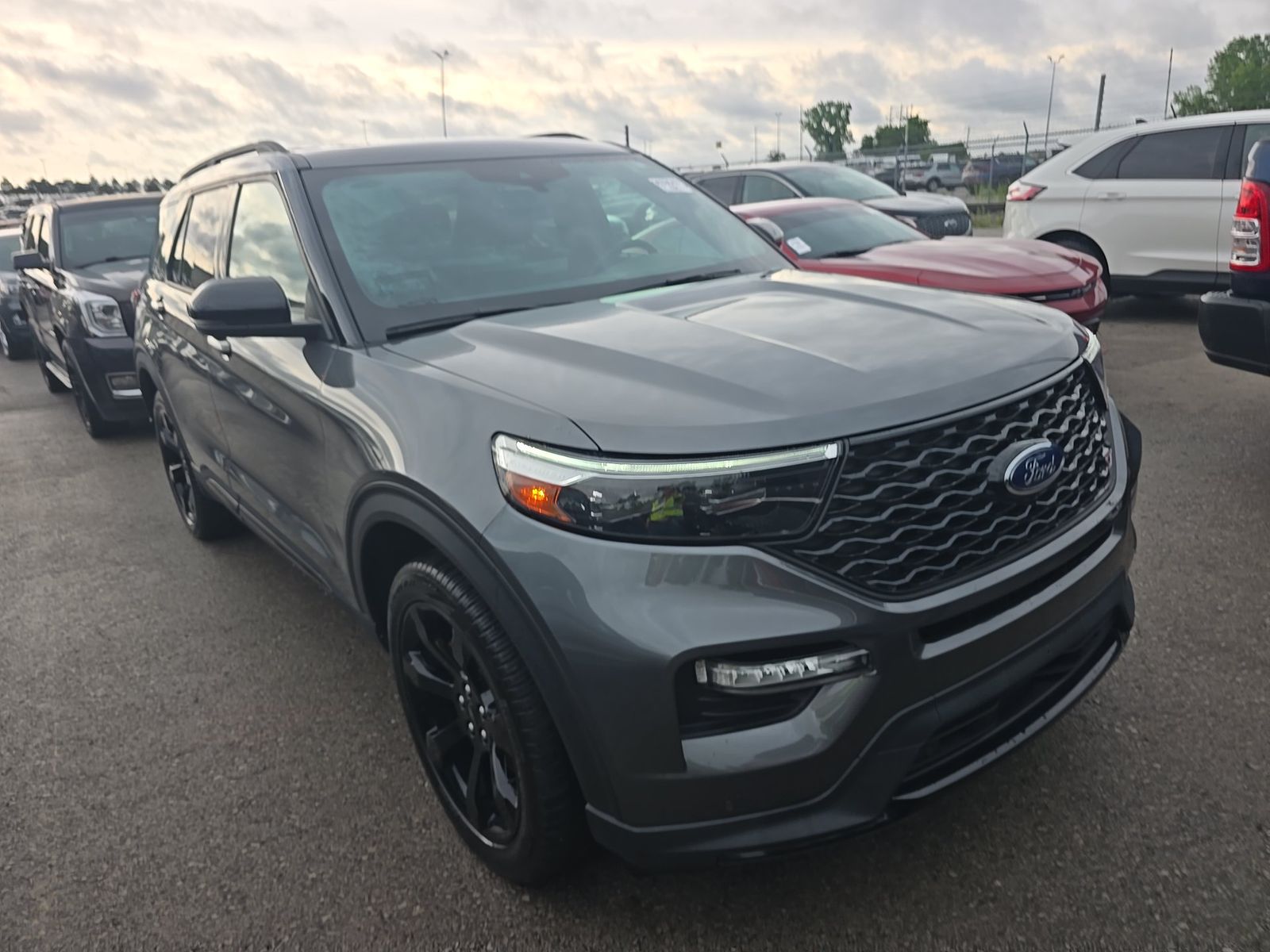 FORD EXPLORER - 4
