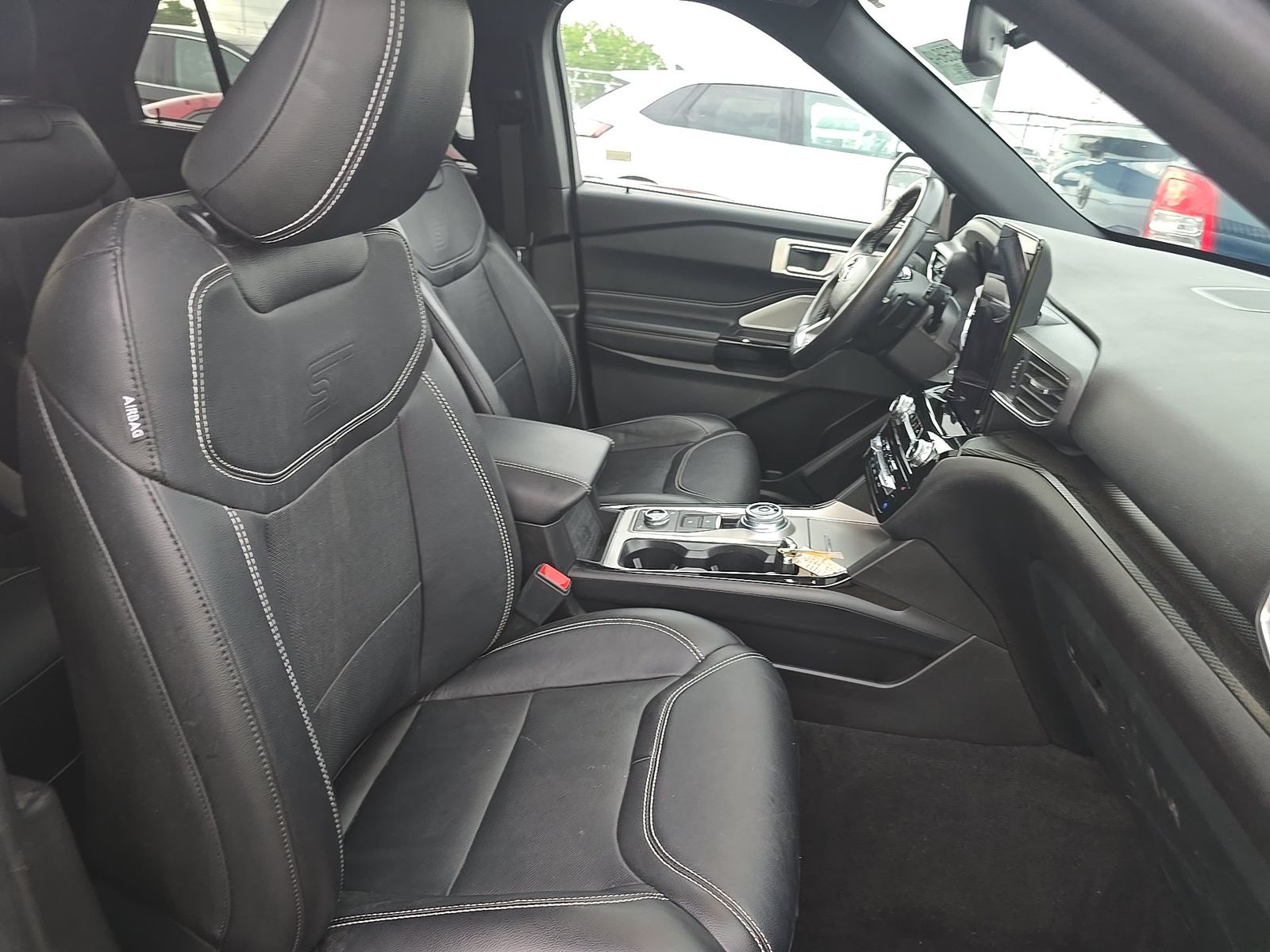 FORD EXPLORER - 9