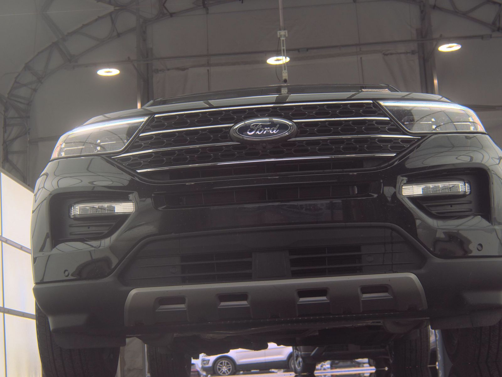 FORD EXPLORER - 4