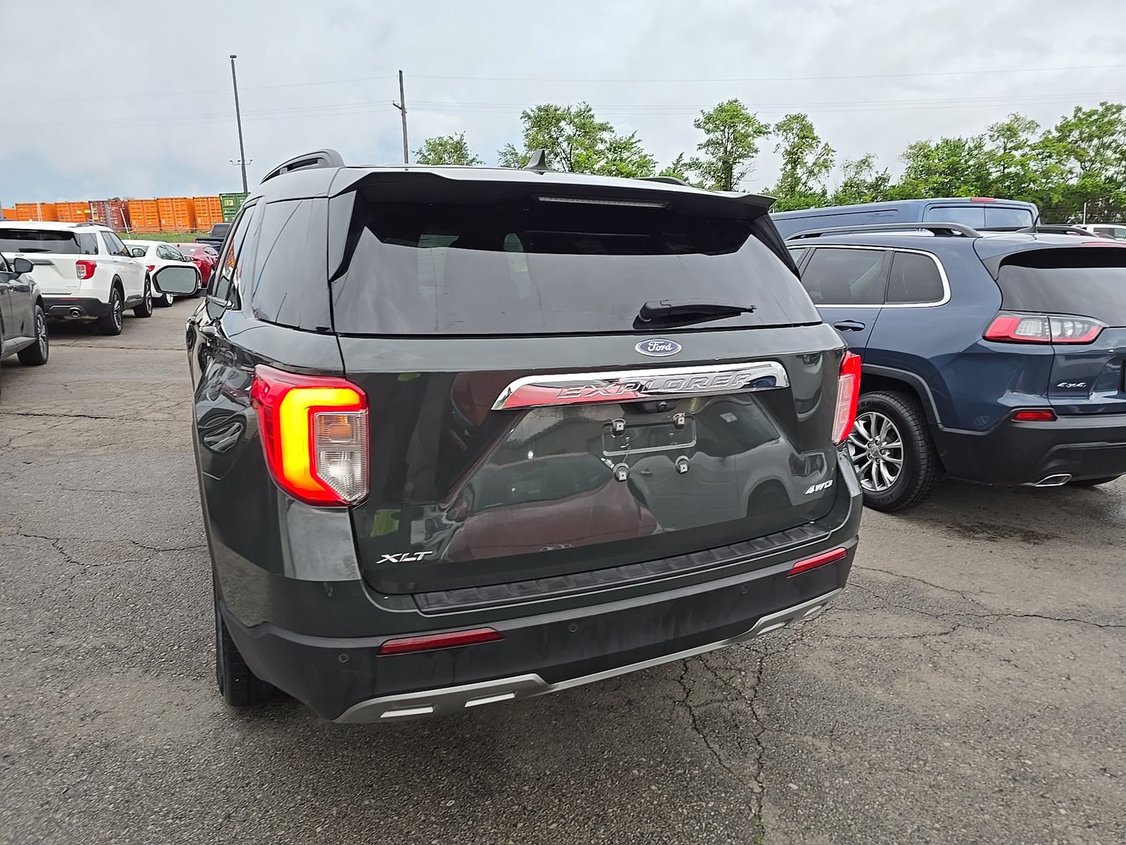 FORD EXPLORER - 6
