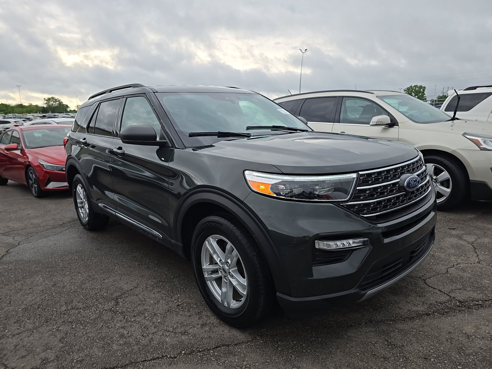 FORD EXPLORER - 4