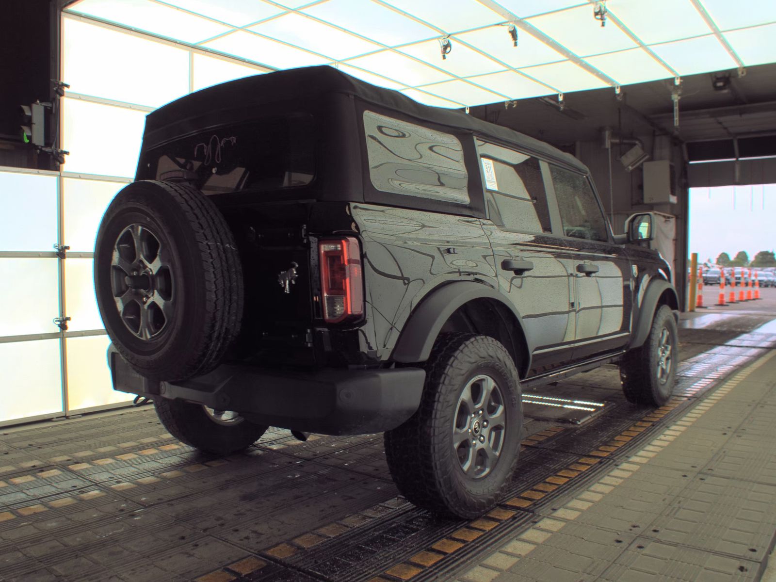 FORD BRONCO - 6