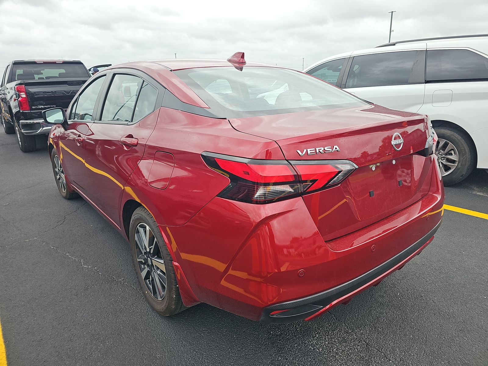 NISSAN VERSA - 7