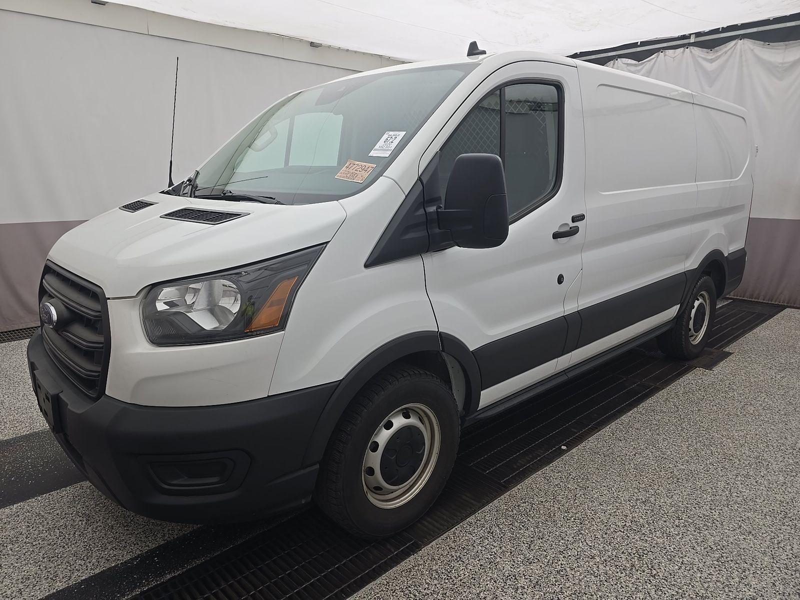 FORD TRANSIT 150 - 1