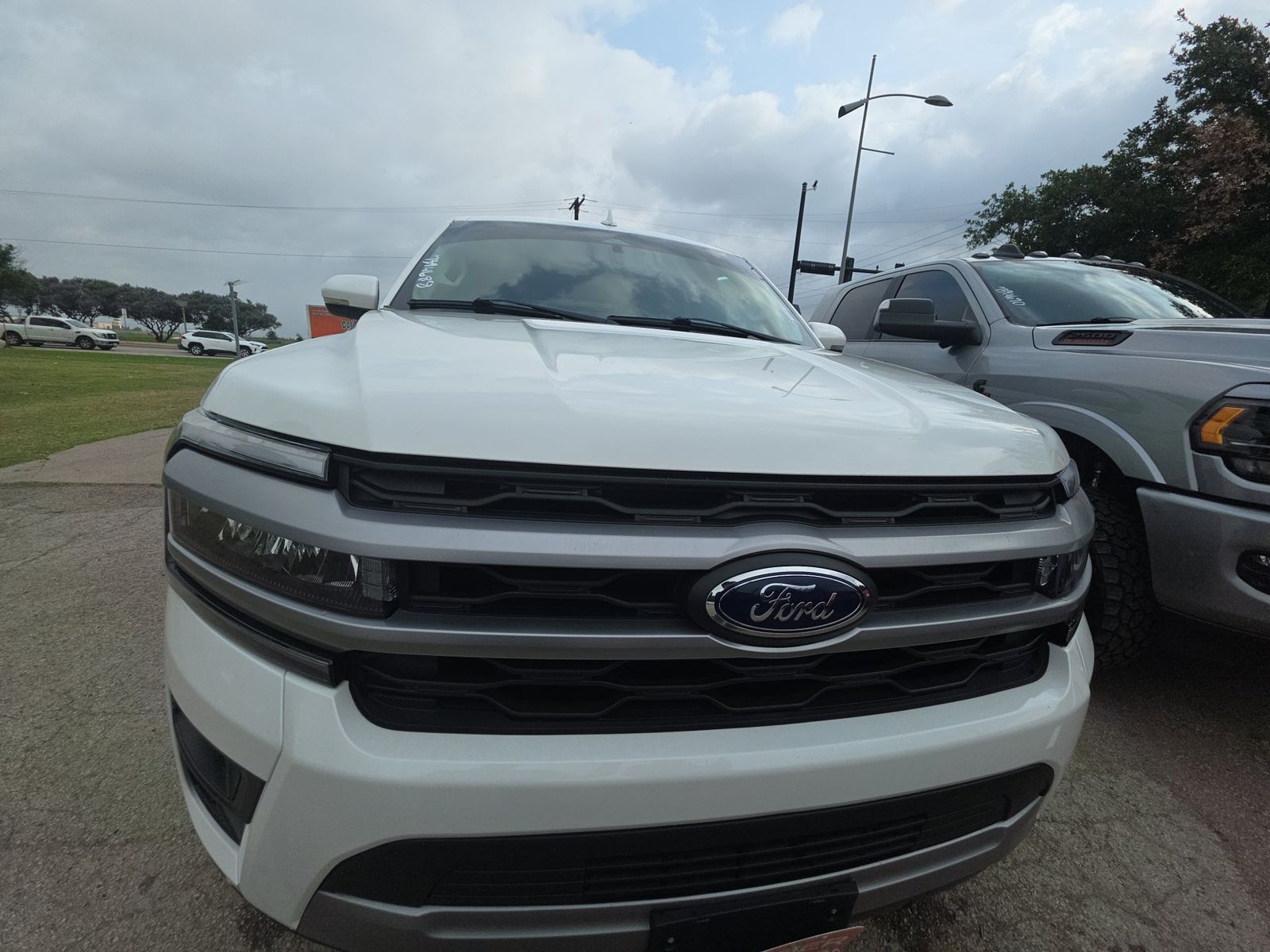 FORD EXPEDITION - 3