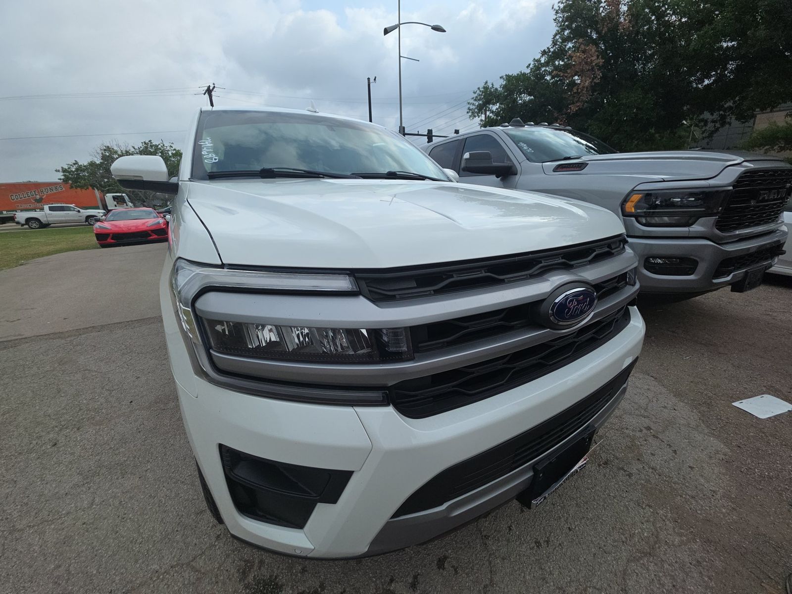 FORD EXPEDITION - 4