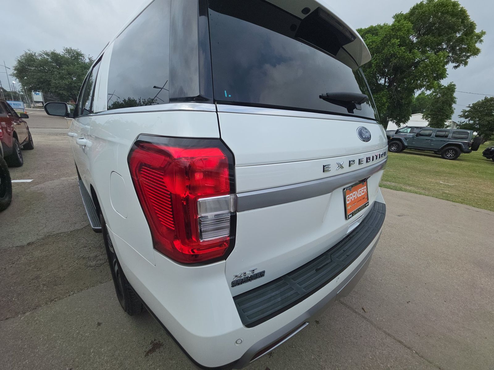 FORD EXPEDITION - 7