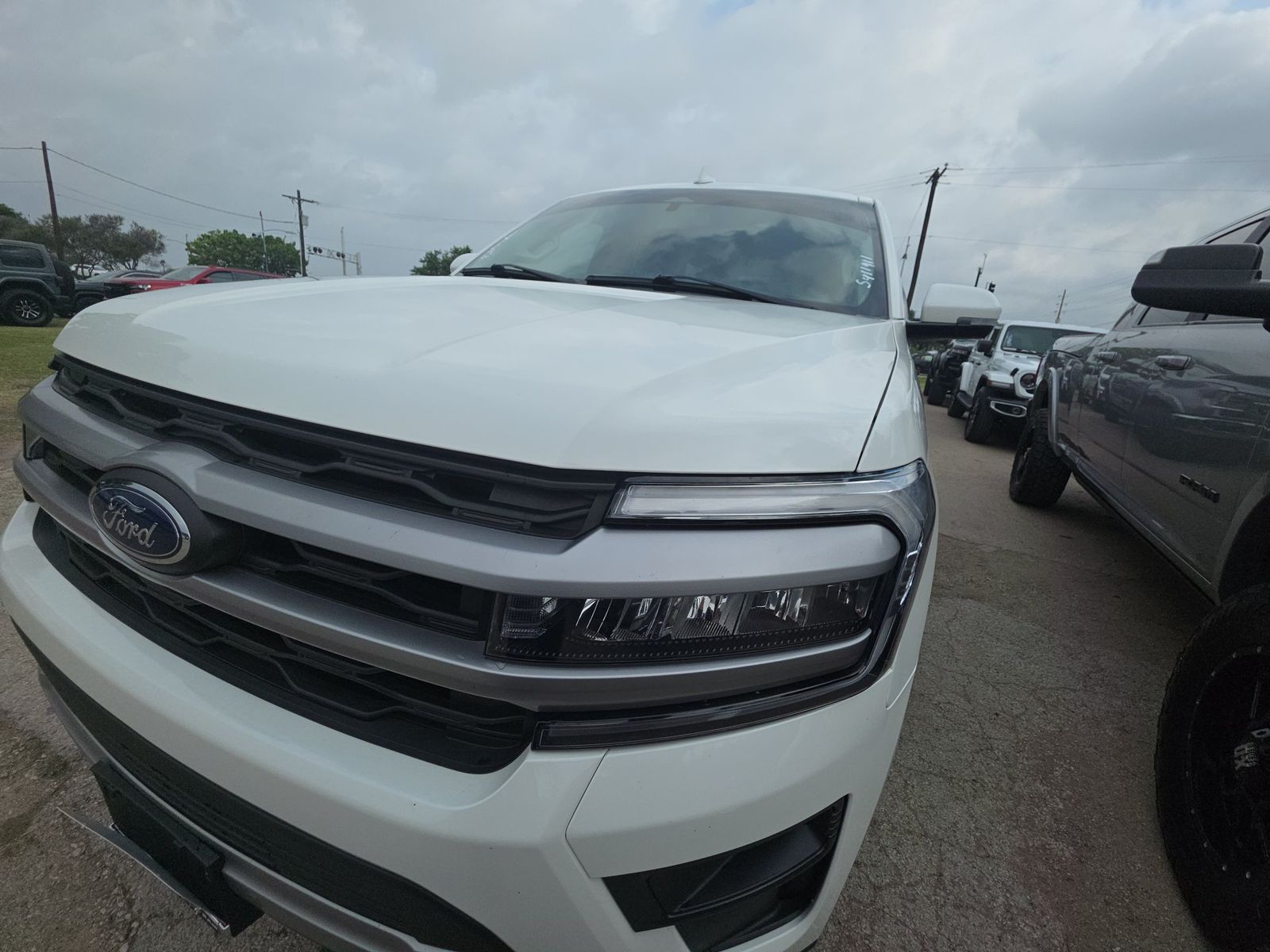 FORD EXPEDITION - 1