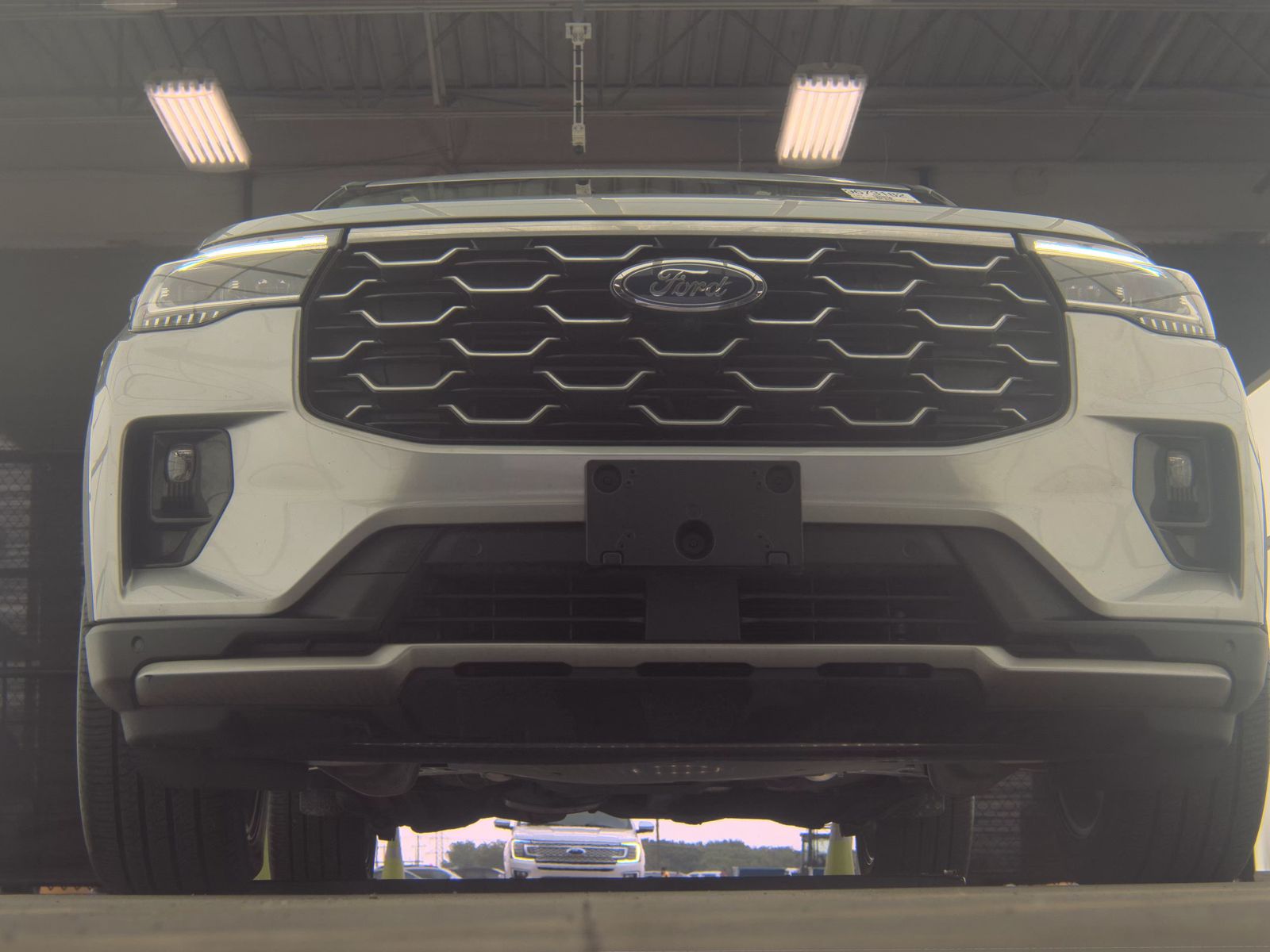 FORD EXPLORER - 4