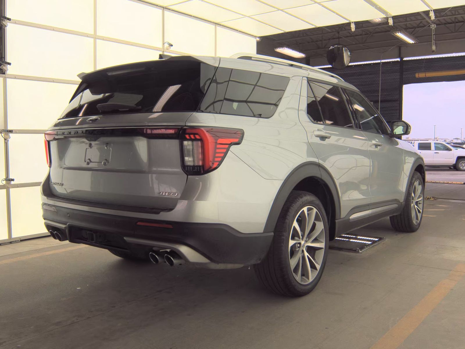 FORD EXPLORER - 6