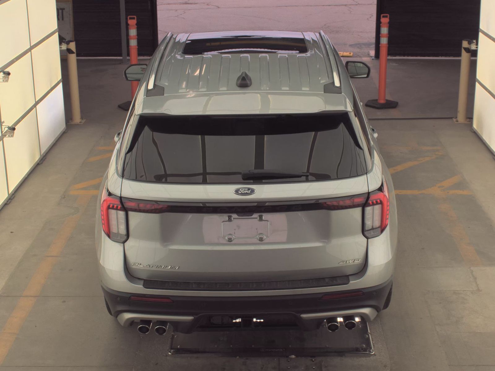 FORD EXPLORER - 7