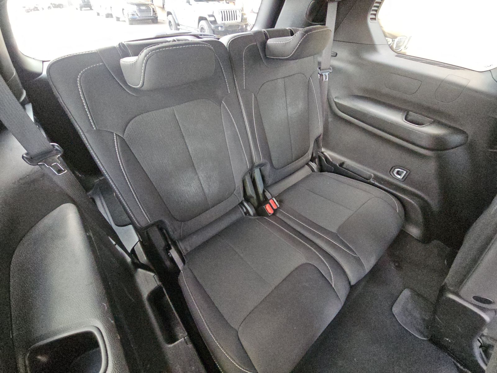 2024 Jeep Grand Cherokee L Laredo RWD