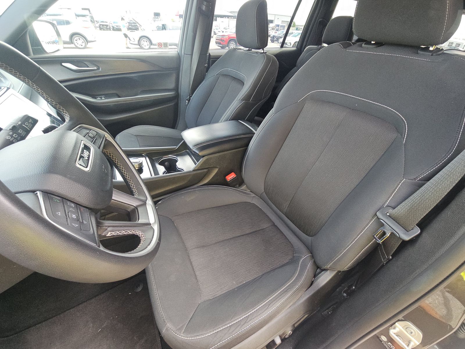 2024 Jeep Grand Cherokee L Laredo RWD