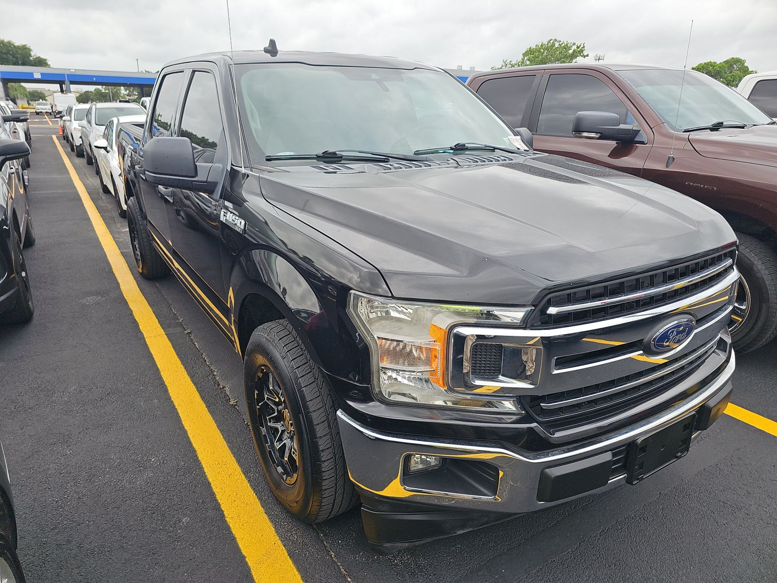 FORD F-150 - 4