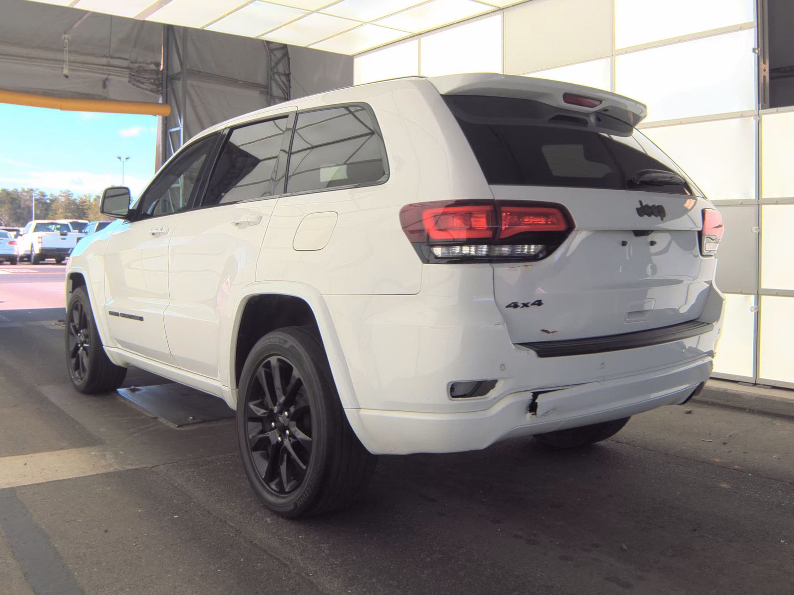 2022 Jeep Grand Cherokee Laredo X AWD