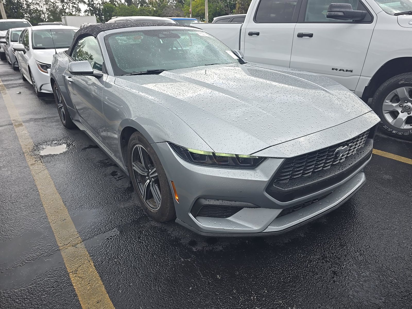FORD MUSTANG - 4