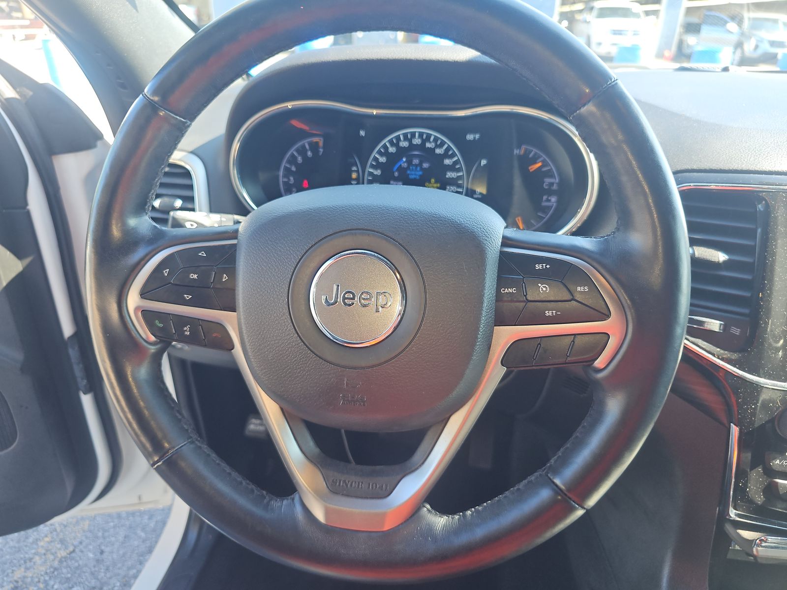 2022 Jeep Grand Cherokee Laredo X AWD