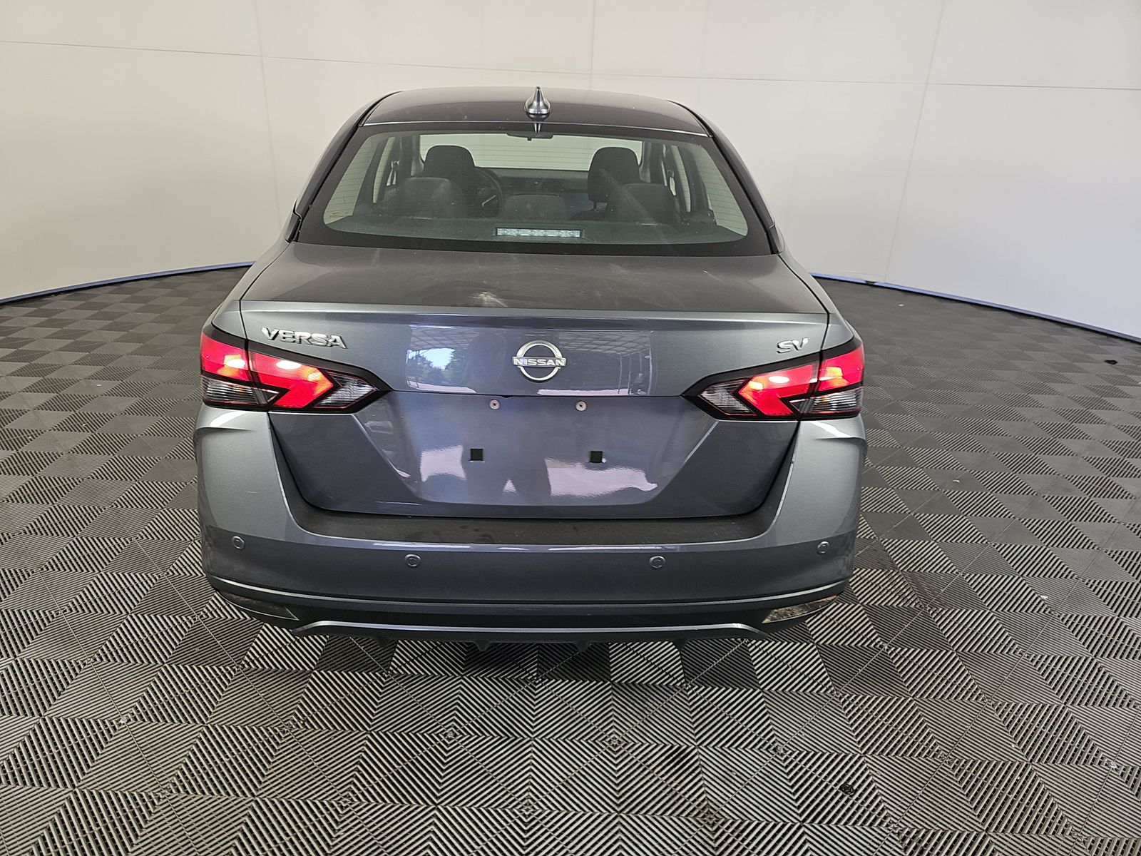 NISSAN VERSA - 6