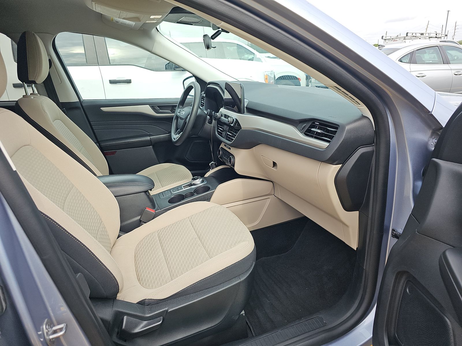 FORD ESCAPE - 9