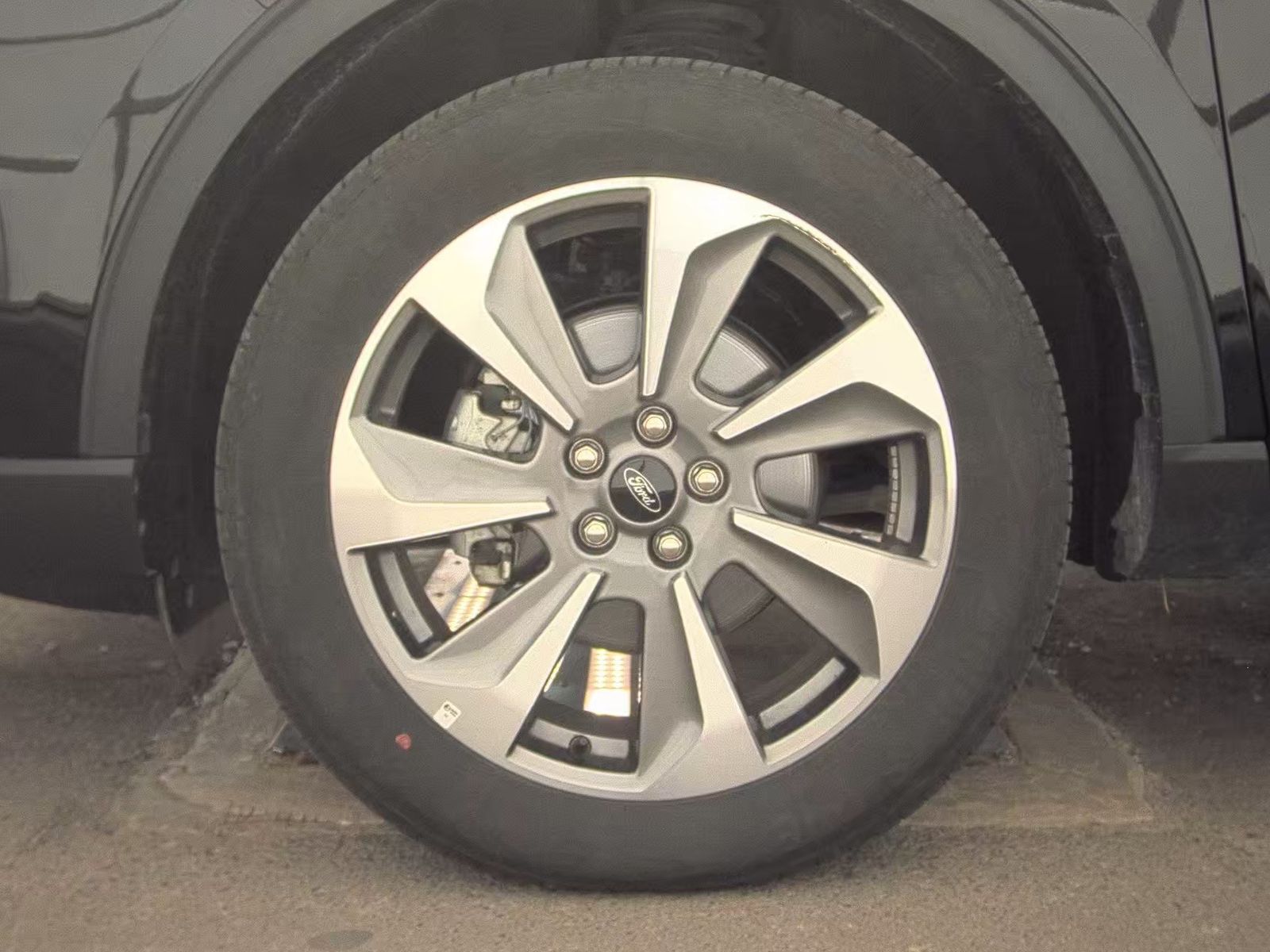 FORD ESCAPE - 10