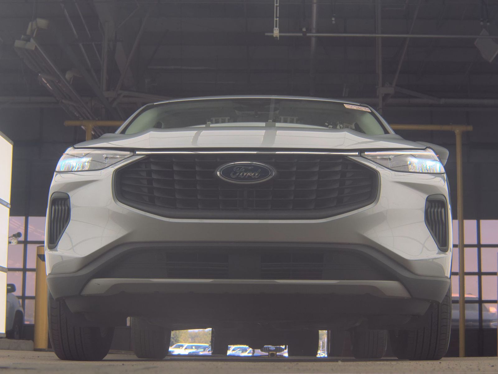 FORD ESCAPE - 4