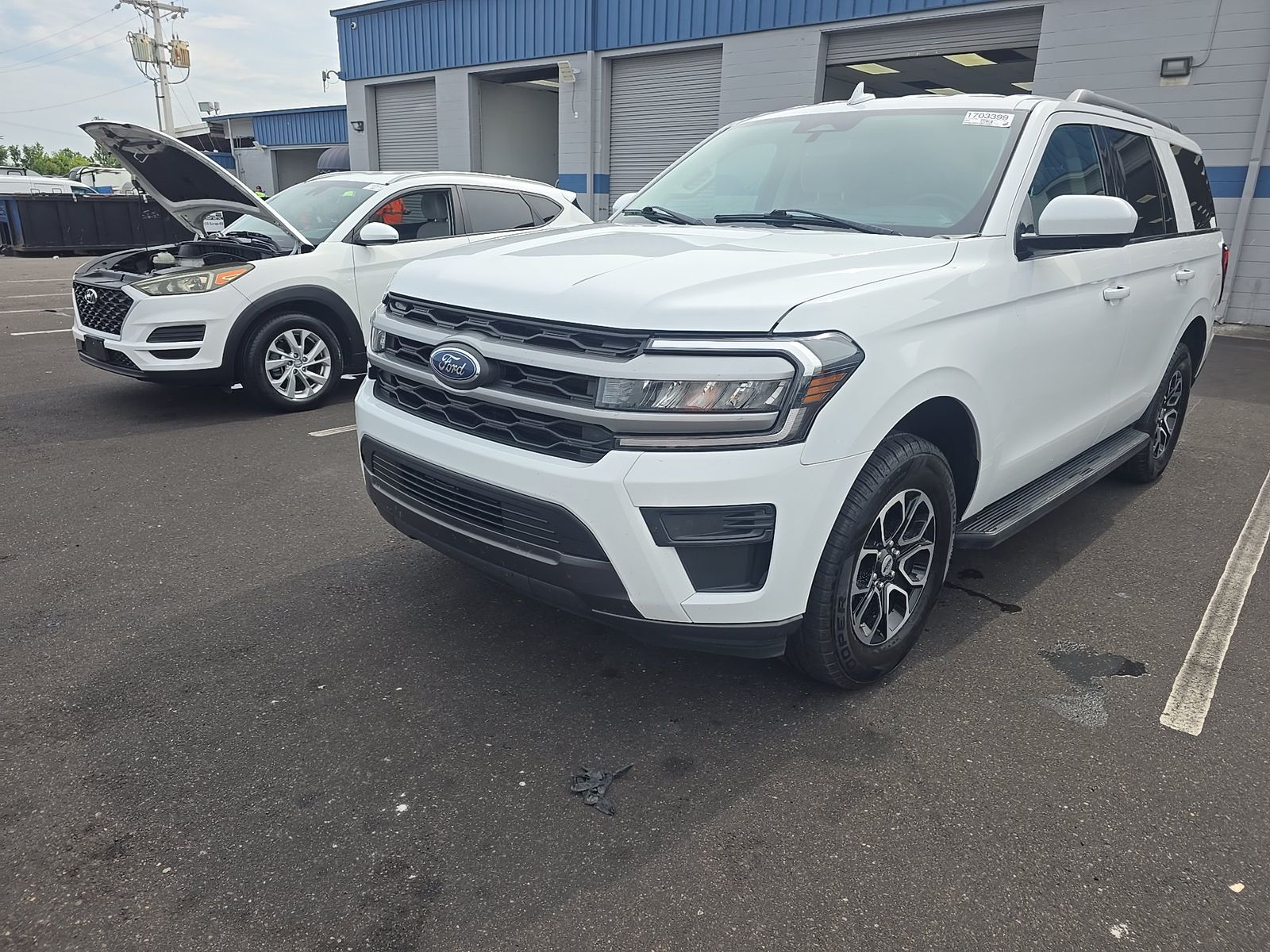 FORD EXPEDITION - 1