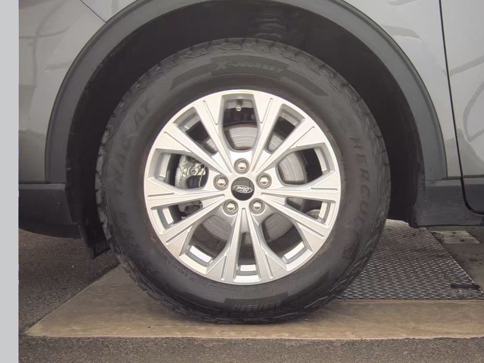 FORD ESCAPE - 10