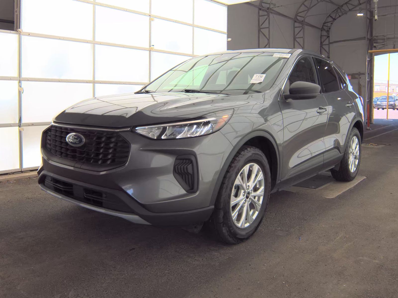 FORD ESCAPE - 1