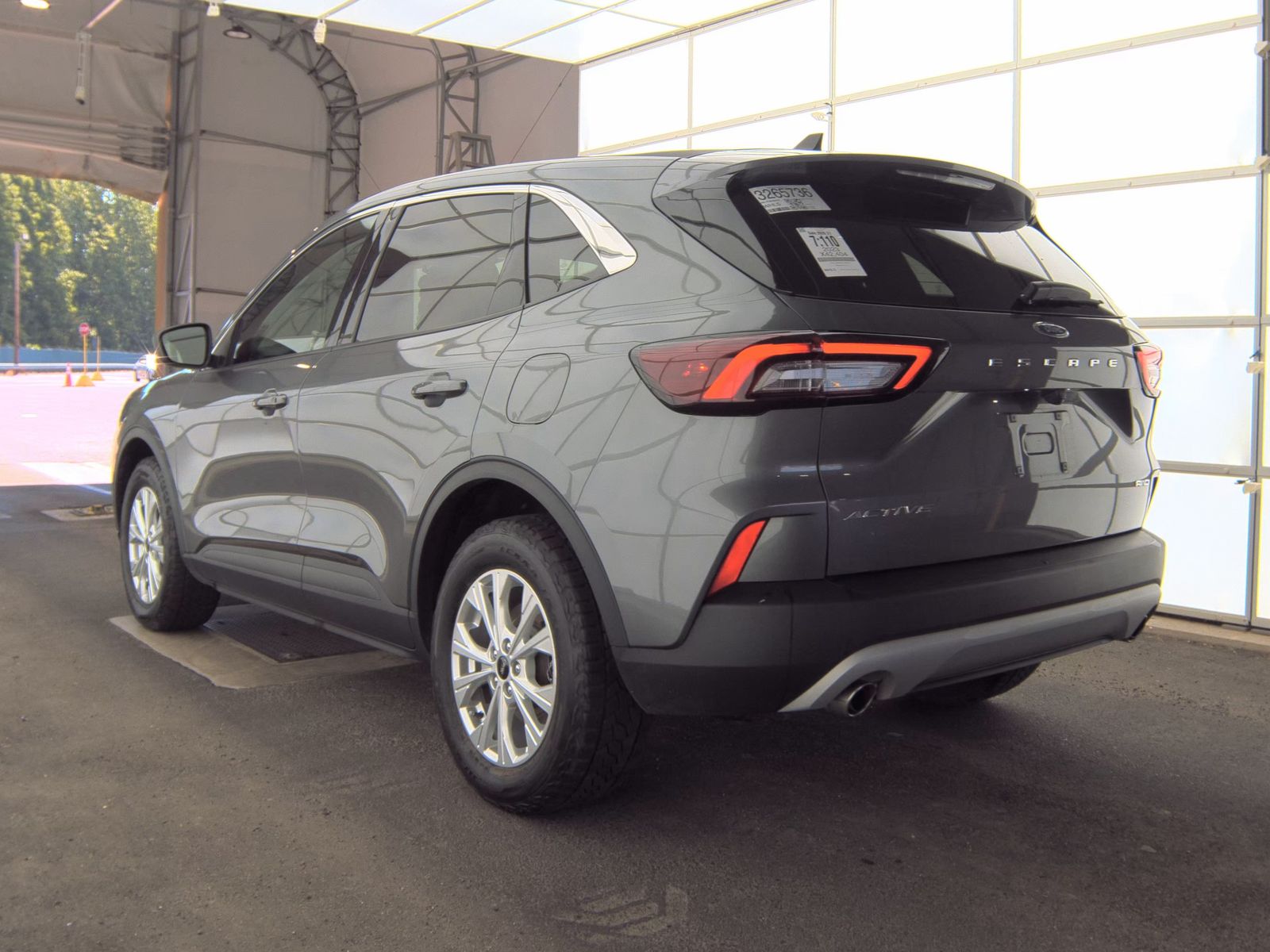 FORD ESCAPE - 9