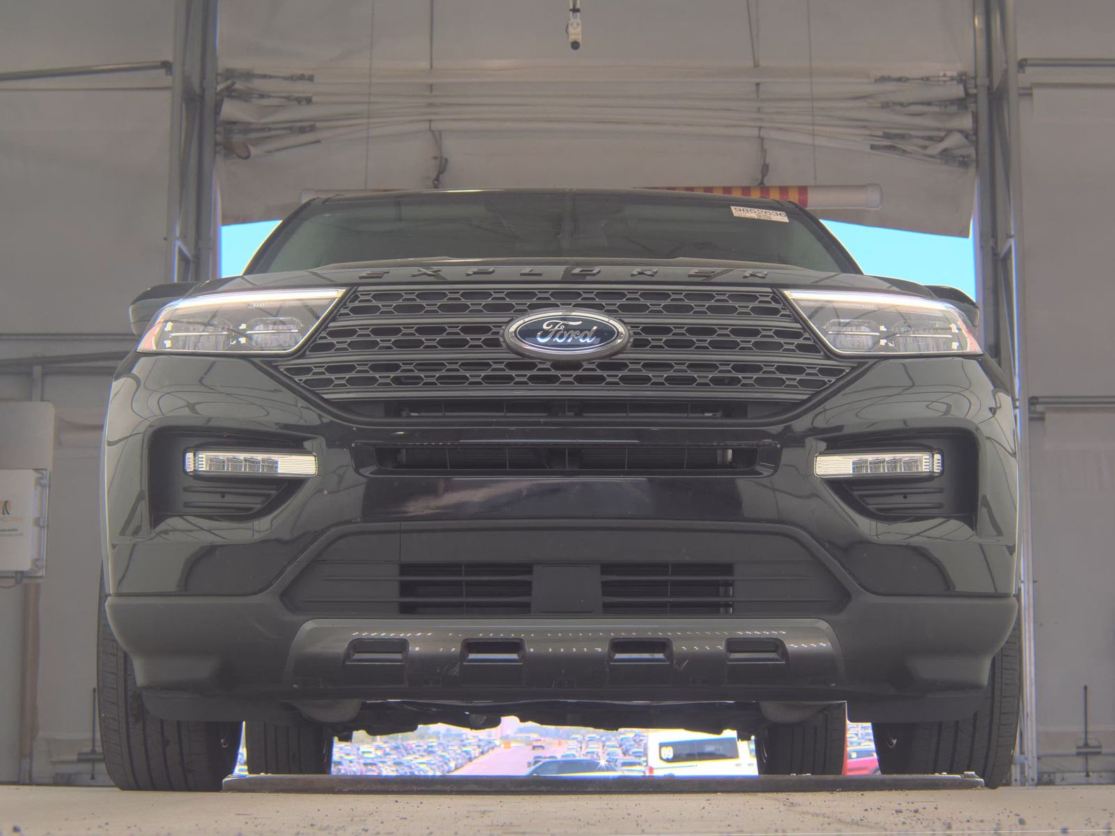 FORD EXPLORER - 4