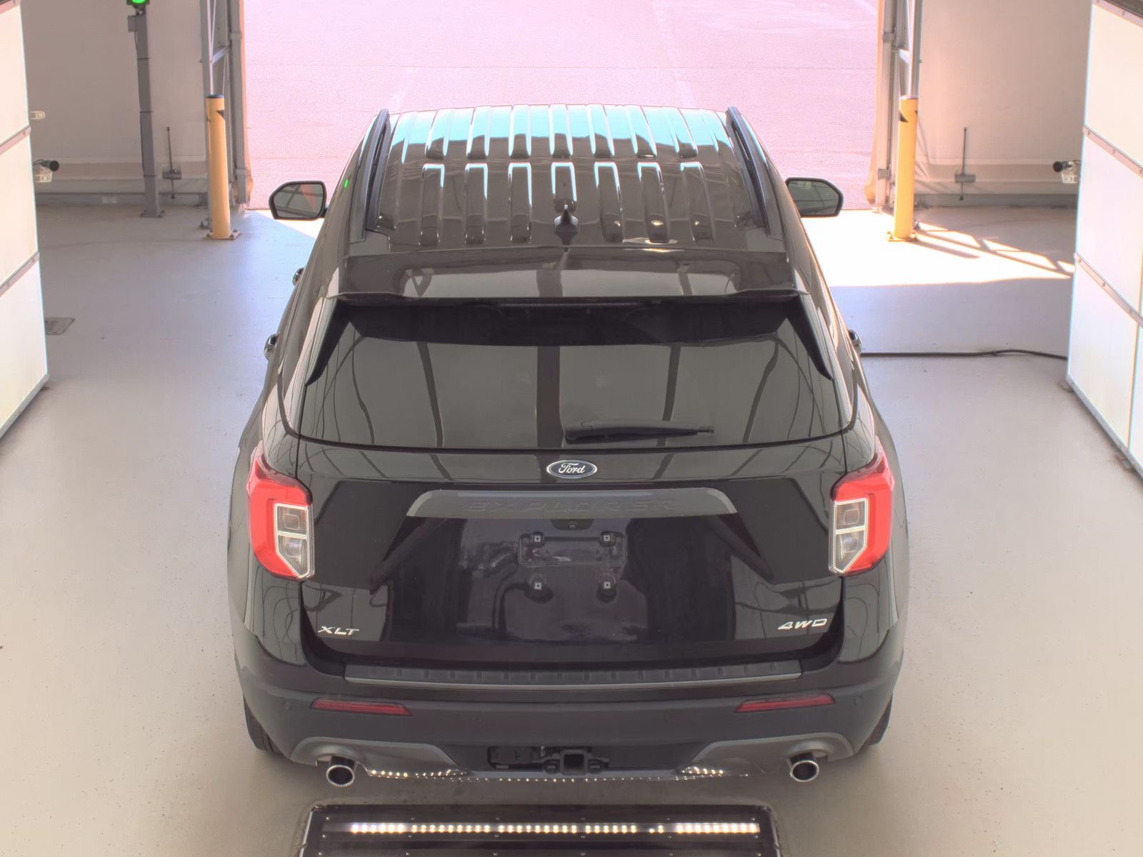 FORD EXPLORER - 7