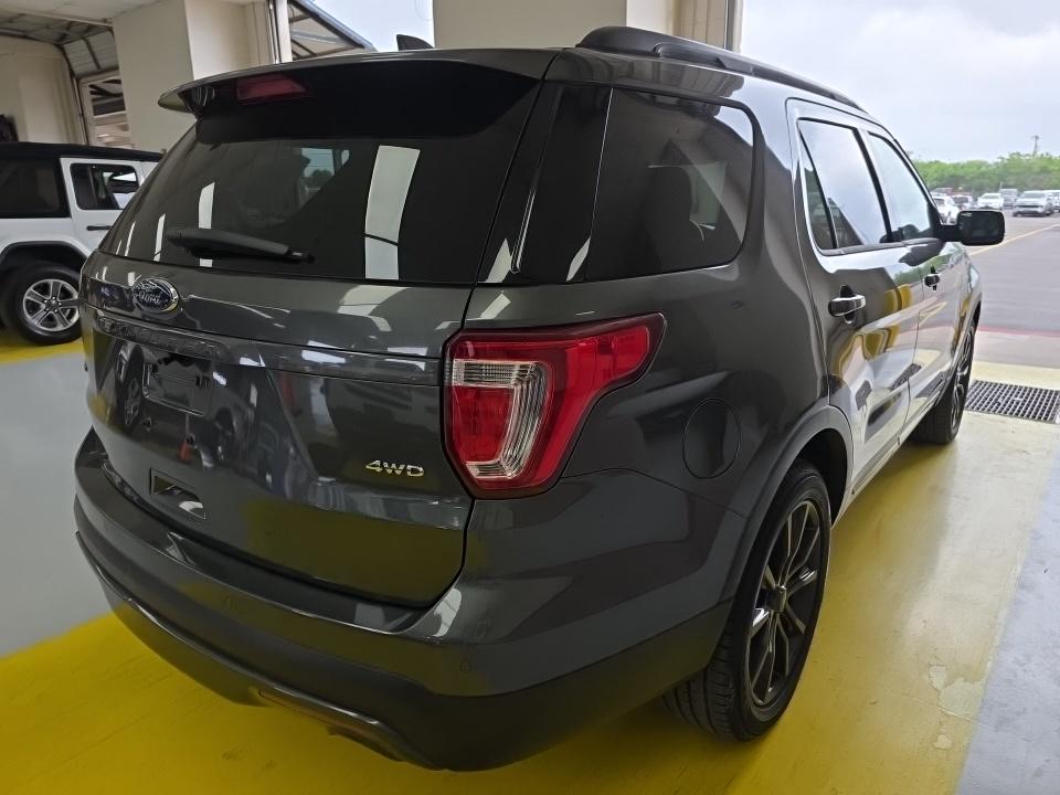 FORD EXPLORER - 5