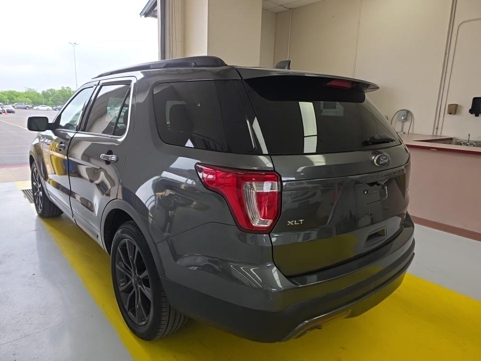 FORD EXPLORER - 7