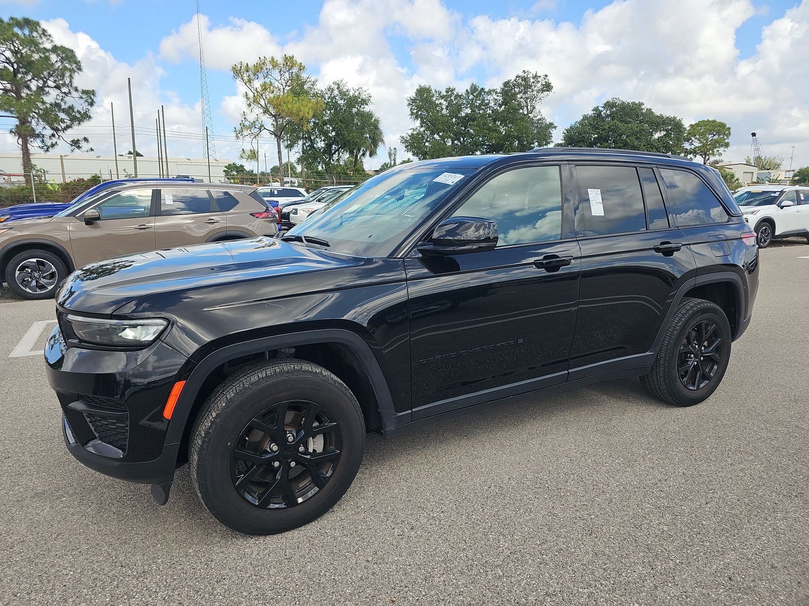 2024 Jeep Grand Cherokee Altitude RWD
