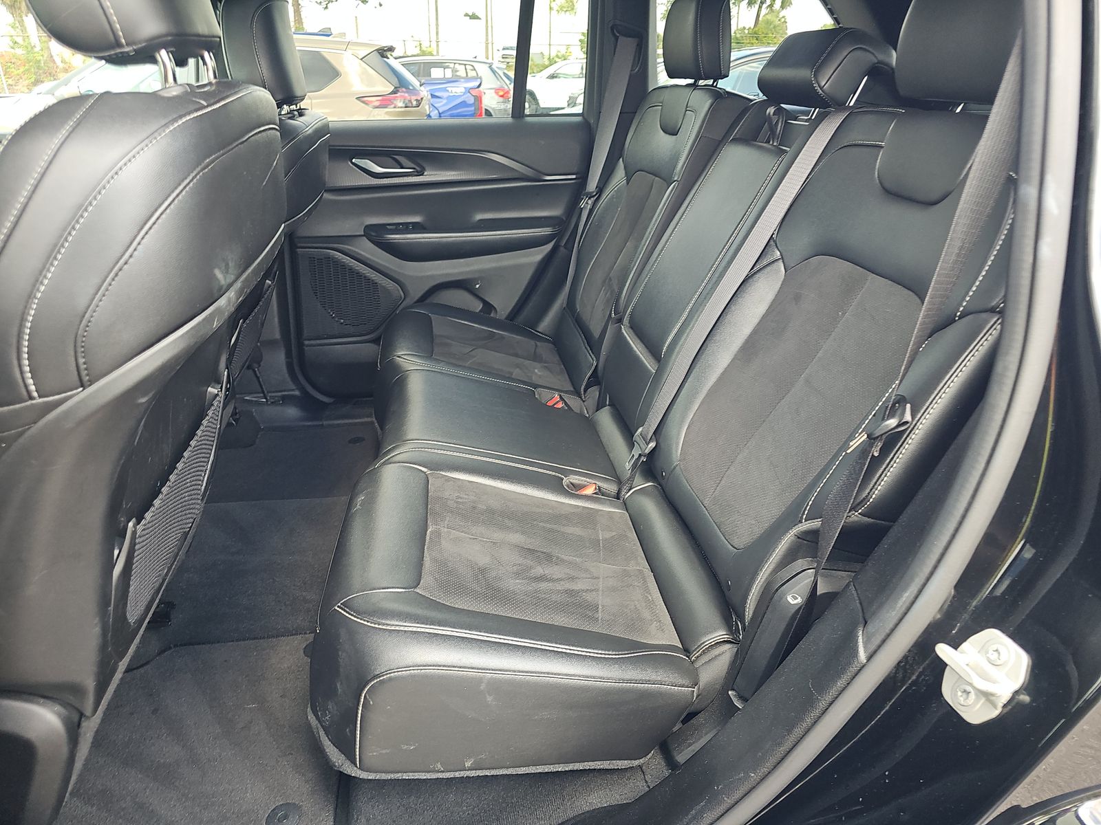 2024 Jeep Grand Cherokee Altitude RWD
