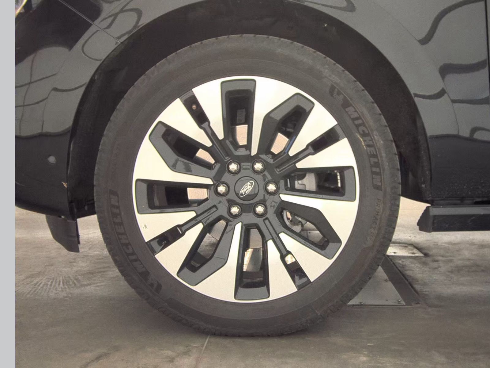 FORD EXPEDITION MAX - 10