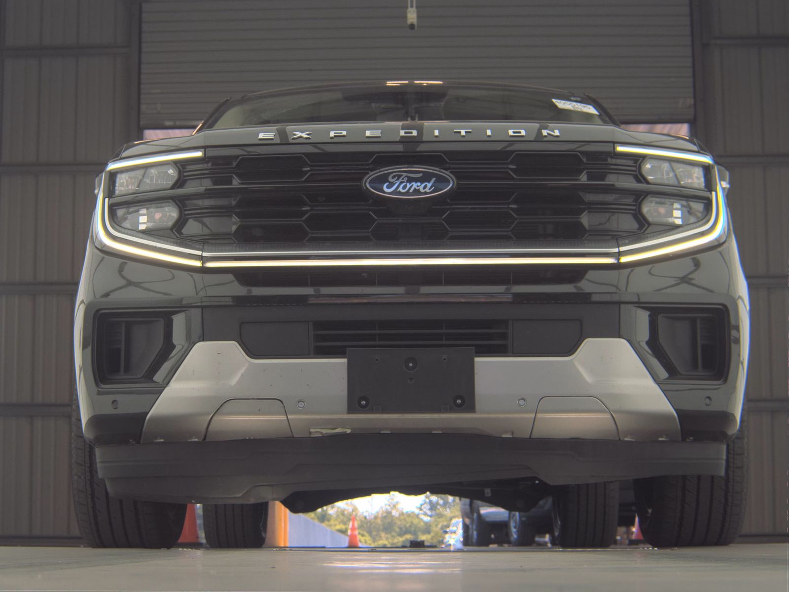 FORD EXPEDITION MAX - 4