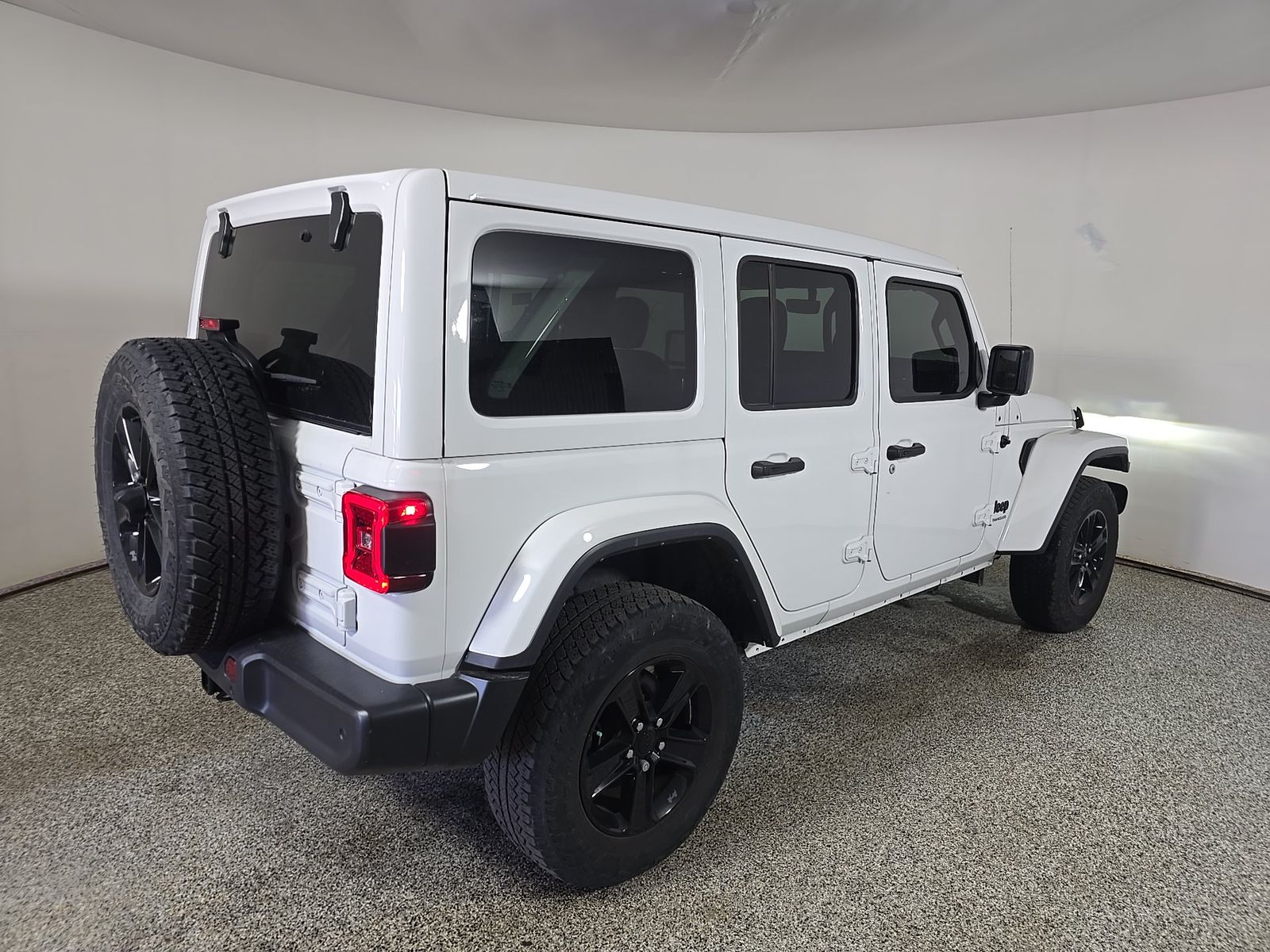 2023 Jeep Wrangler Sahara Altitude AWD