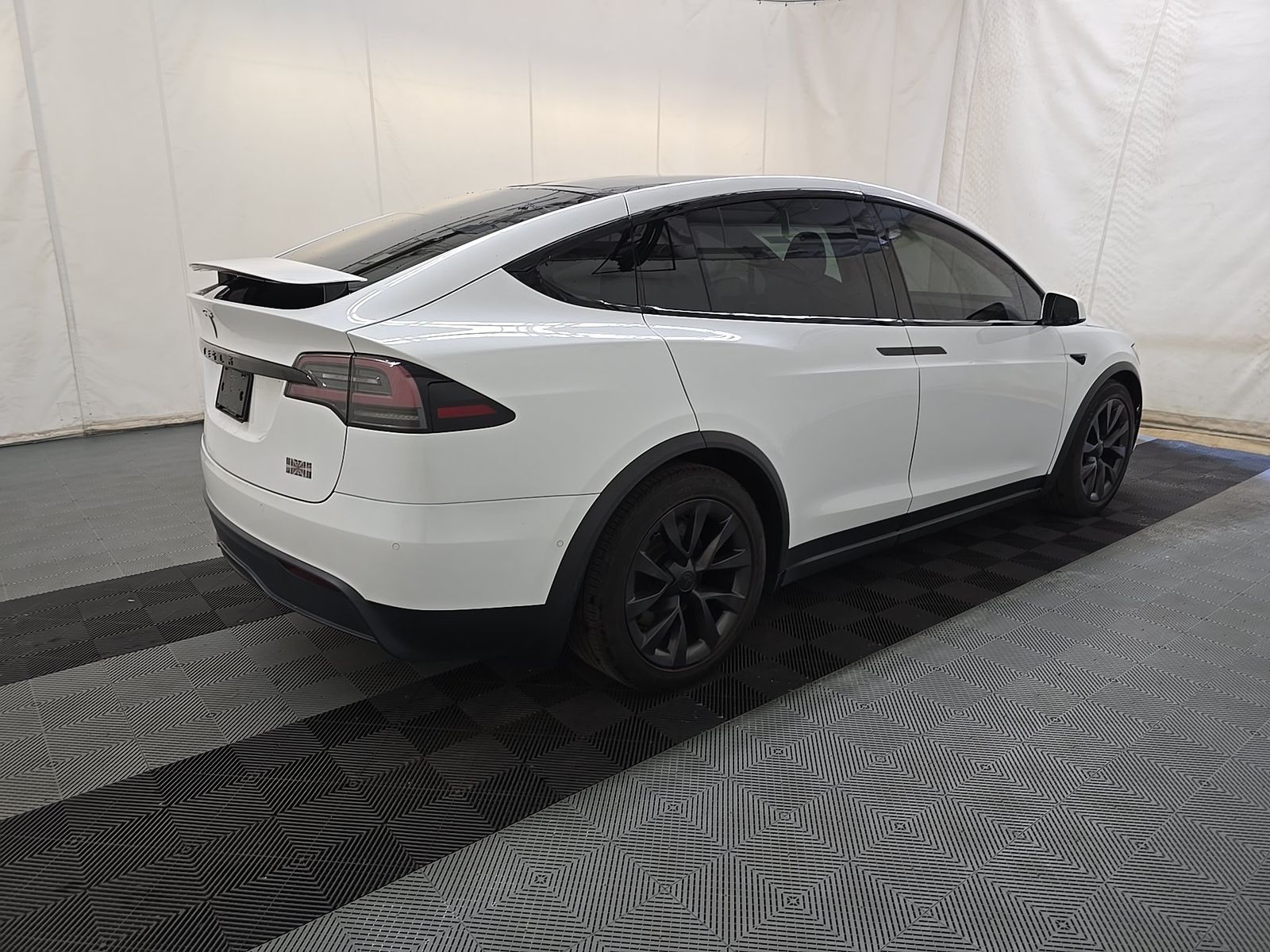 TESLA MODEL X - 5