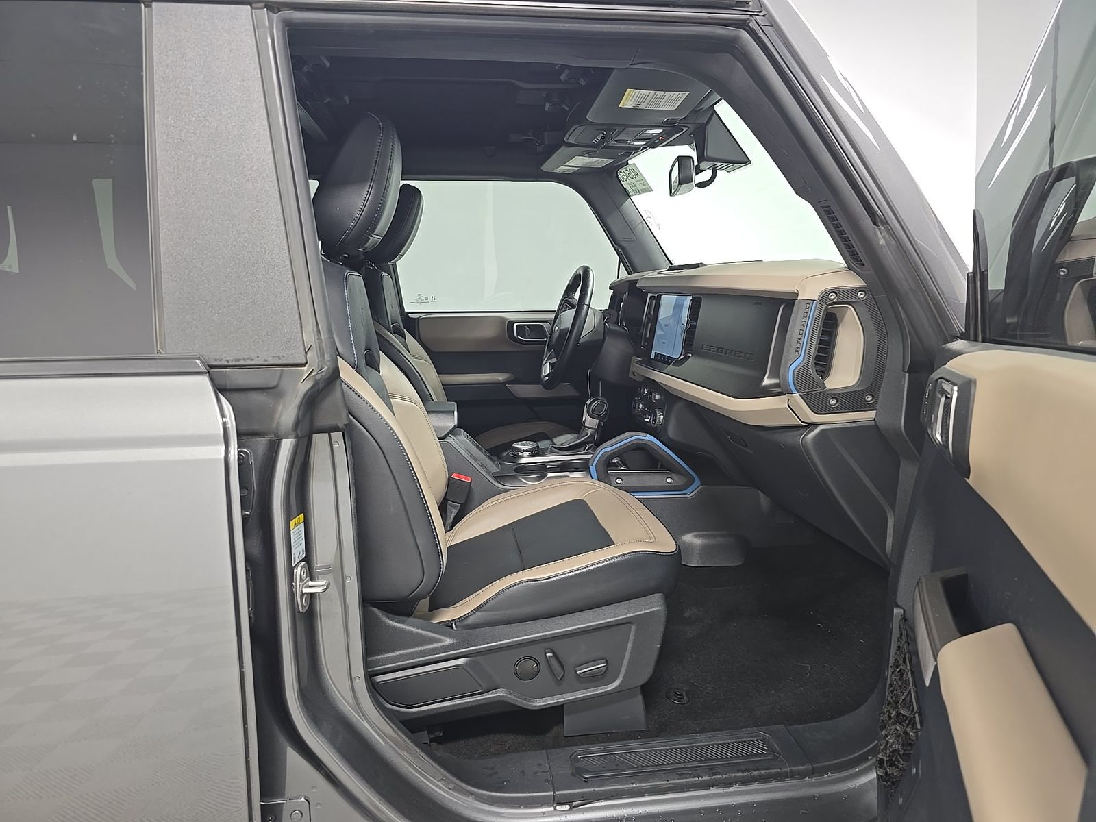 FORD BRONCO - 9