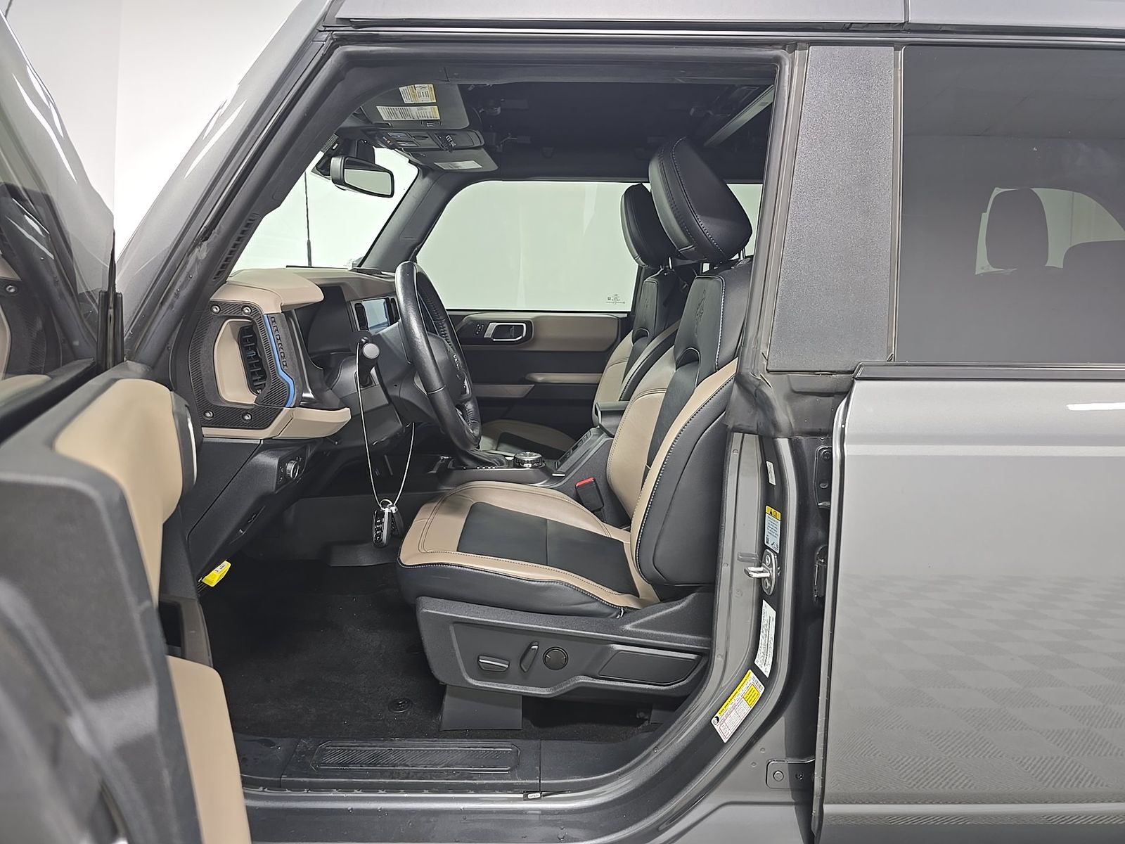 FORD BRONCO - 8