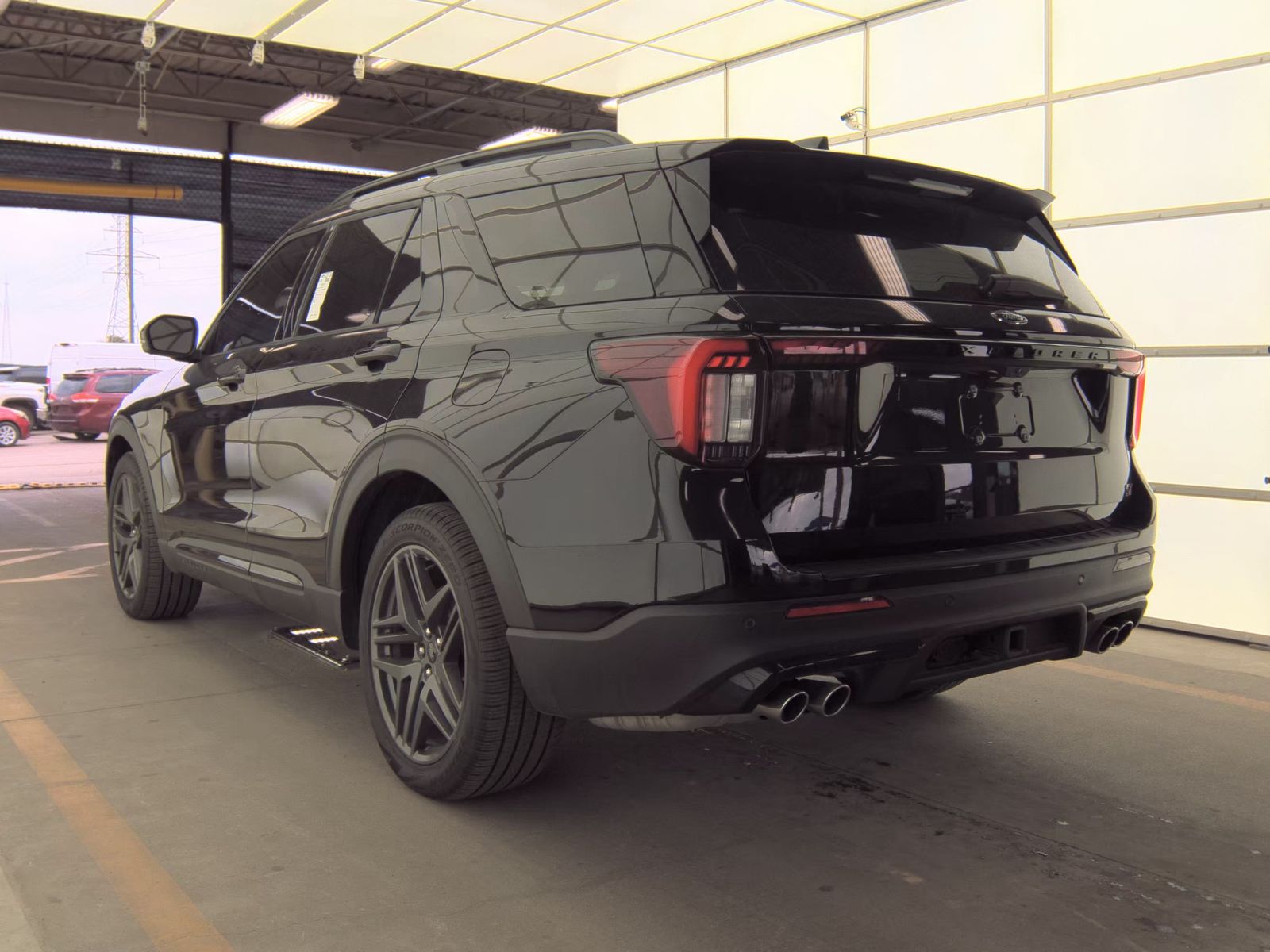 FORD EXPLORER - 9