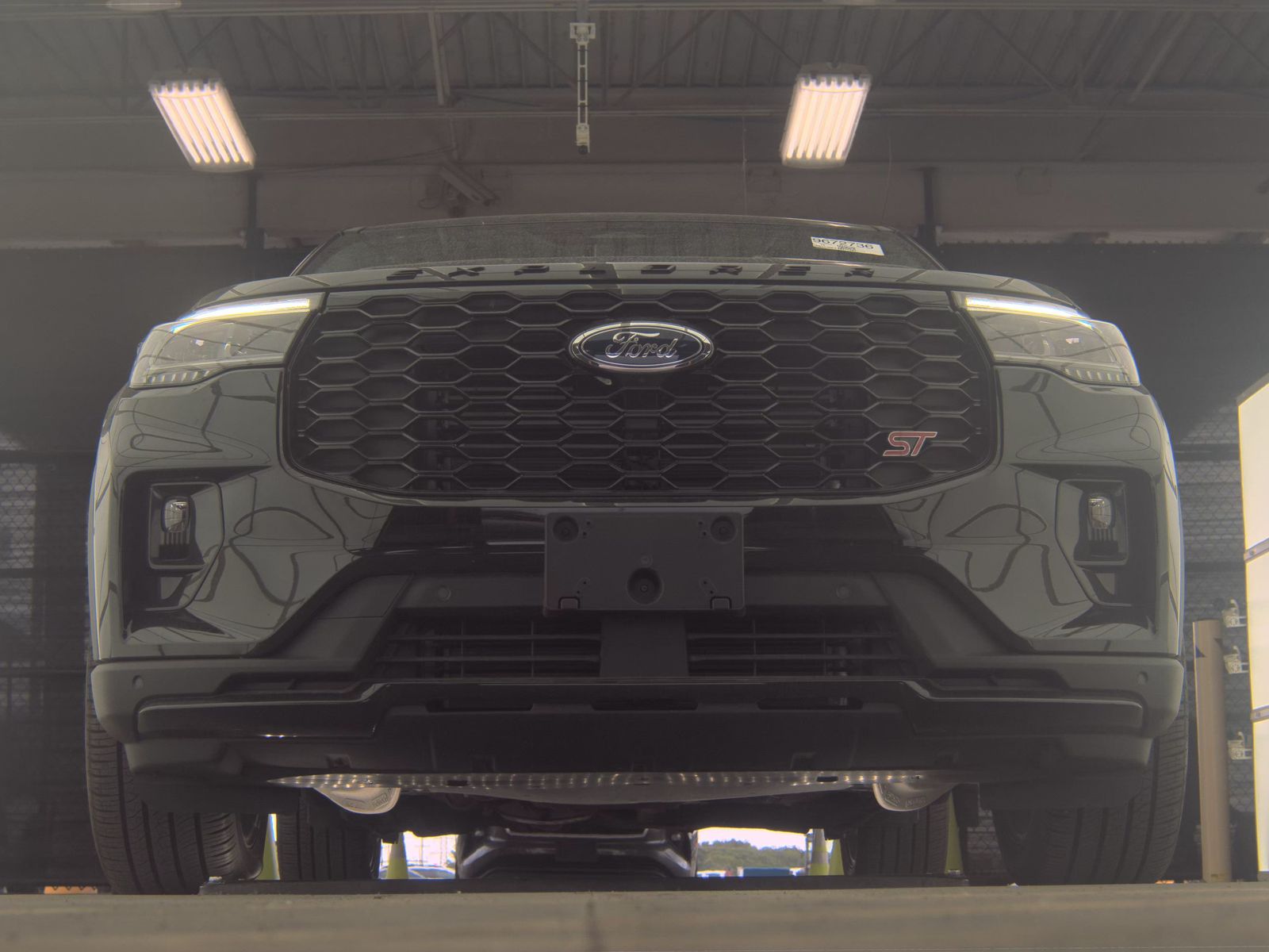 FORD EXPLORER - 4